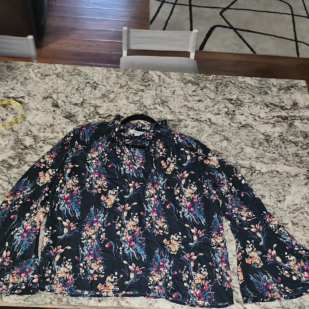 Alice Blue Black Graphic Blouse Relaxed Fit